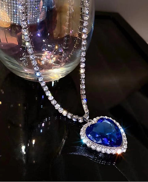 Titanic Ocean Heart Necklace Noble Luxury Diamond Oversized Sapphire Heart Necklace Retro Court