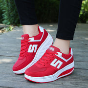 Wholesale spring and autumn new women's shoes, leather breathable fashion women's rocking shoes, casual sports shoes, trendy women's shoes
